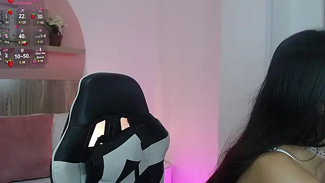 Snapshot of nina_blake chatting on November 1, 7:27 pm nina blake online show from November 1, 7:27 pm