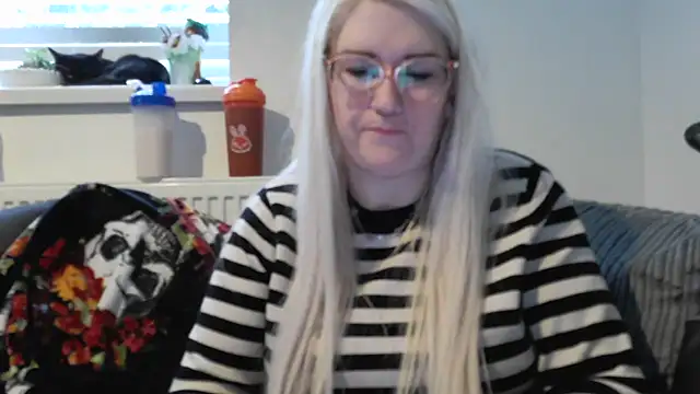 Sizzling Indie36 online show from October 3, 8:33 am