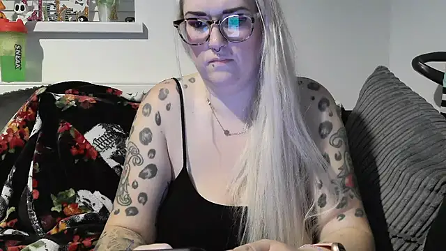 Sizzling Indie36 online show from October 31, 1:06 am