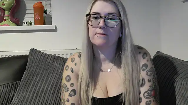 Sizzling Indie36 online show from November 22, 11:04 pm