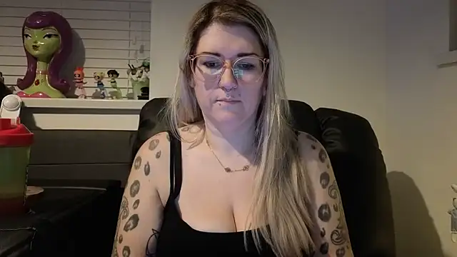 Sizzling Indie36 online show from March 1, 9:06 pm