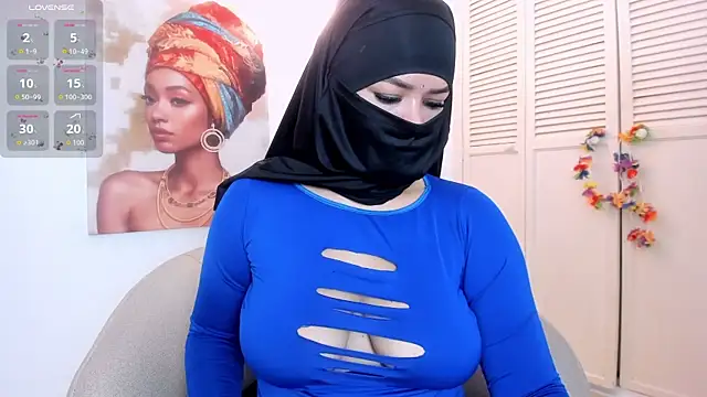 Layla arabelle online show from November 23, 7:46 pm