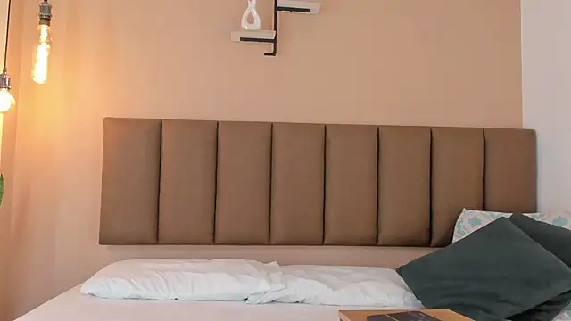 honeygray02 online show from October 8, 12:03 pm