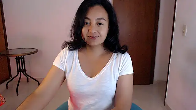 Snapshot of Themagicpotion chatting on April 18, 7:07 pm Themagicpotion online show from April 18, 7:07 pm