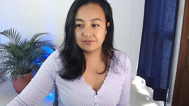 Snapshot of Themagicpotion chatting on July 8, 4:11 pm Themagicpotion online show from July 8, 4:11 pm