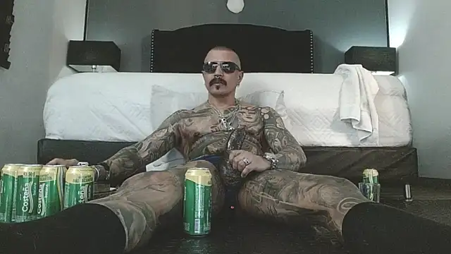 danilog515 online show from February 28, 10:38 am