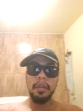 Snapshot of Fernandobs_ chatting on March 15, 5:08 am Fernandobs online show from March 15, 5:08 am