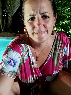 emiliemilf online show from April 22, 5:32 am