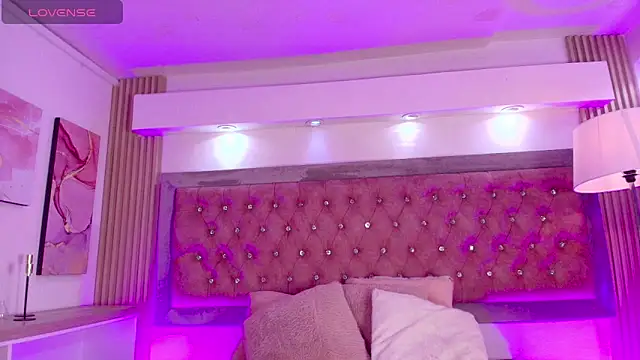 Andy Leex online show from April 11, 8:35 pm