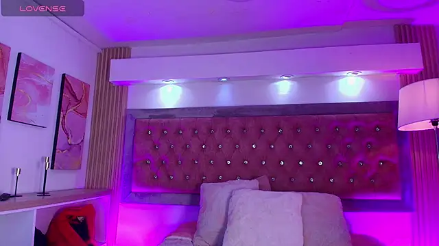 Andy Leex online show from April 18, 8:31 pm