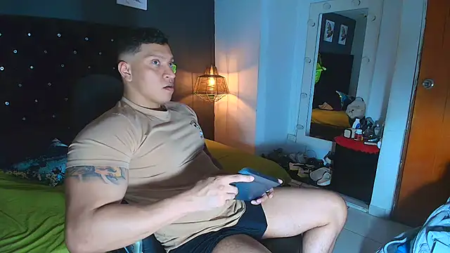 ethan dalton  online show from November 15, 3:48 am