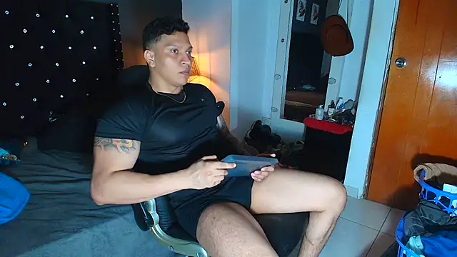 ethan dalton  online show from January 15, 3:11 am