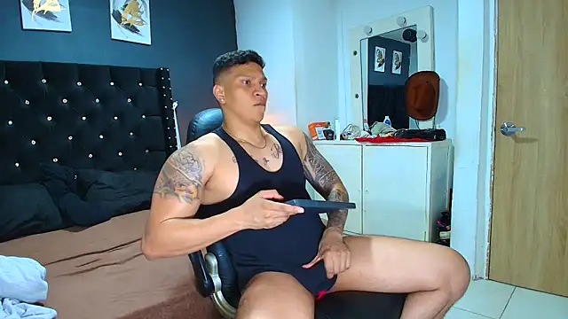 ethan dalton  online show from April 15, 3:35 am