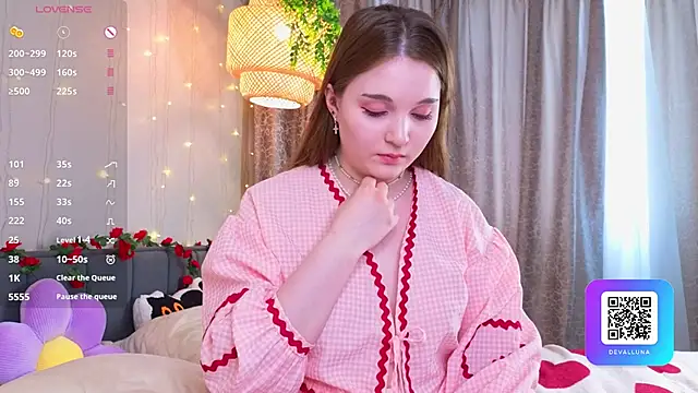 ConstanceHelms online show from March 16, 5:02 am