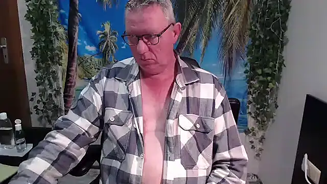 JamesBauer online show from December 1, 4:28 am