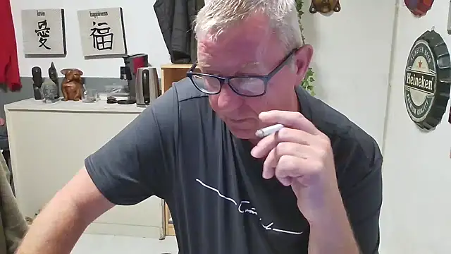 JamesBauer online show from April 19, 3:50 am