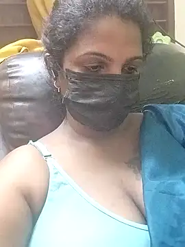 Snapshot of poojaa-rani chatting on March 2, 6:15 pm poojaa-rani online show from March 2, 6:15 pm