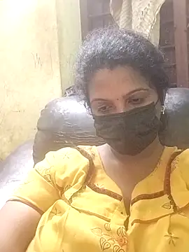 Snapshot of poojaa-rani chatting on March 3, 6:25 pm poojaa-rani online show from March 3, 6:25 pm