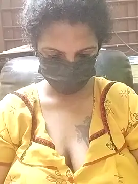 Snapshot of poojaa-rani chatting on March 6, 6:15 pm poojaa-rani online show from March 6, 6:15 pm