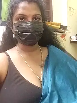 Snapshot of poojaa-rani chatting on March 18, 5:05 pm poojaa-rani online show from March 18, 5:05 pm