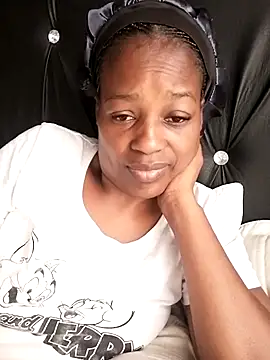 Snapshot of sexylira chatting on November 28, 12:41 pm sexylira online show from November 28, 12:41 pm