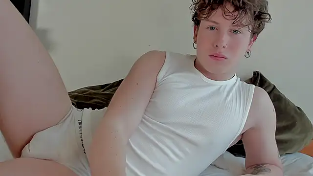 RobFavorite1 online show from March 16, 1:49 pm