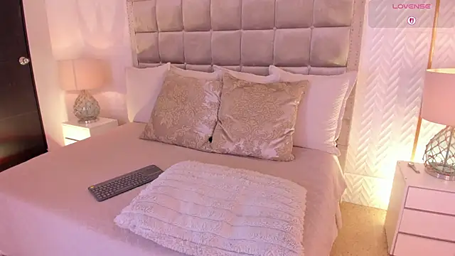 Snapshot of laurencarter1 chatting on November 7, 3:39 am laurencarter1 online show from November 7, 3:39 am