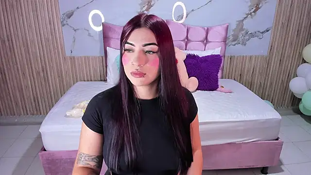 Nicolee19 online show from April 7, 10:59 am