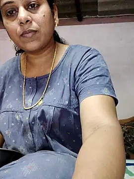 Snapshot of JENNIFERtamil chatting on December 17, 7:58 am JENNIFERtamil online show from December 17, 7:58 am