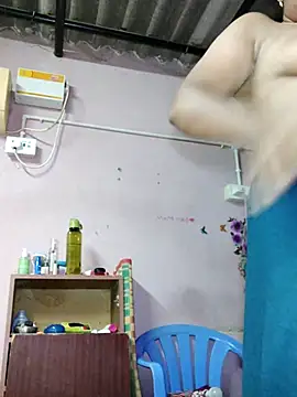 Snapshot of JENNIFERtamil chatting on December 18, 7:47 am JENNIFERtamil online show from December 18, 7:47 am