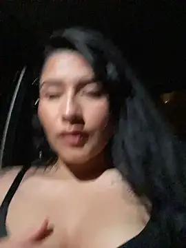 andrea gomes  online show from October 24, 9:06 am