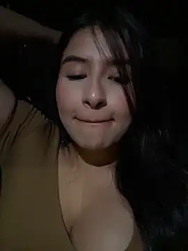 andrea gomes  online show from April 22, 6:38 am