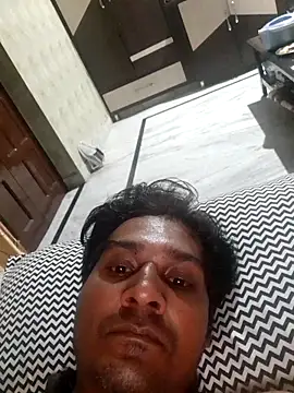 Snapshot of johnny8731 chatting on October 17, 7:16 pm johnny8731 online show from October 17, 7:16 pm