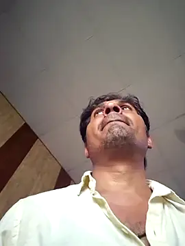 johnny8731 online show from March 7, 5:04 am