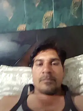 johnny8731 online show from June 24, 5:23 pm