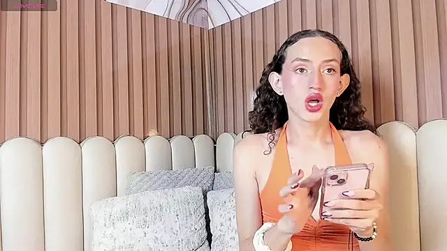 Snapshot of peachandtyron_ chatting on March 21, 7:02 pm peachandtyron online show from March 21, 7:02 pm