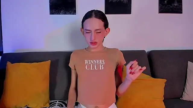 Snapshot of peachandtyron_ chatting on September 26, 4:05 am peachandtyron online show from September 26, 4:05 am