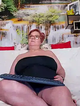 QueenPammy1 online show from February 16, 3:27 pm