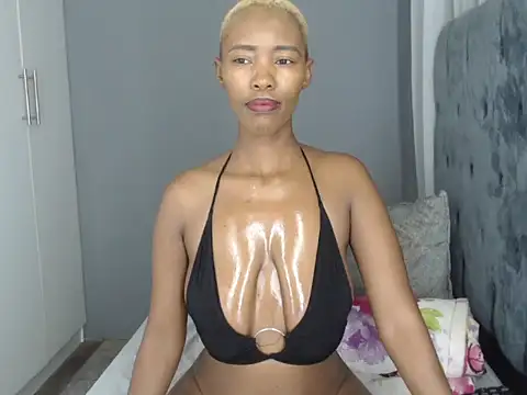 PREGGYGODESS online show from February 26, 7:13 pm