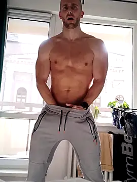 trainwithme online show from October 6, 8:23 am