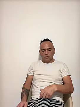 Snapshot of mateocali25 chatting on May 23, 11:58 am mateocali25 online show from May 23, 11:58 am