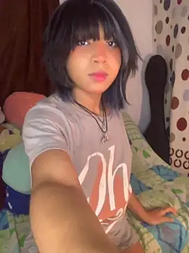 cherryboom23 online show from June 15, 5:42 am