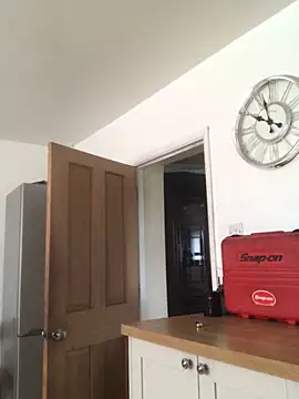 baddieinabenz online show from April 16, 8:59 am