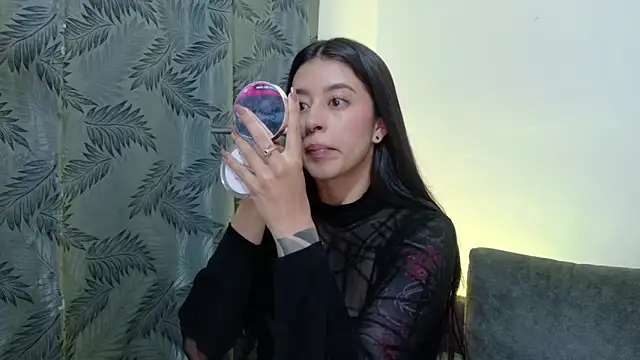 Misscarolsph online show from April 10, 7:29 pm