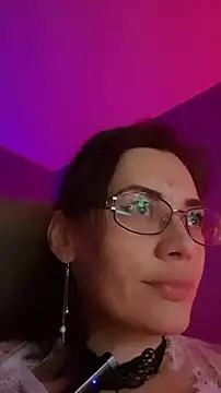 Snapshot of MilanaPure chatting on October 29, 1:52 am MilanaPure online show from October 29, 1:52 am