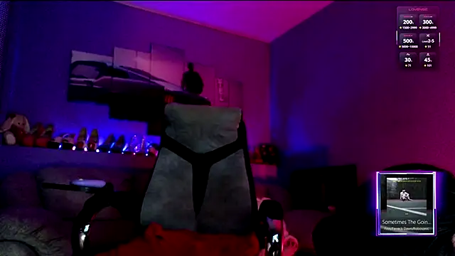 Snapshot of MilanaPure chatting on November 16, 1:55 am MilanaPure online show from November 16, 1:55 am