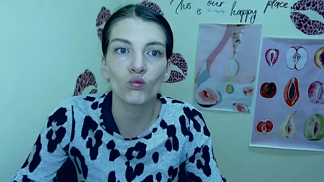 VanessaRey  online show from March 21, 7:44 am