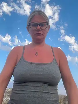 lady gloria69 online show from June 20, 7:16 pm