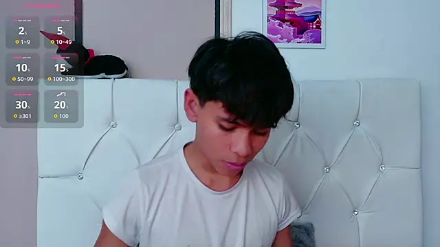 Snapshot of Ethan_Westt chatting on April 30, 9:08 pm Ethan Westt online show from April 30, 9:08 pm