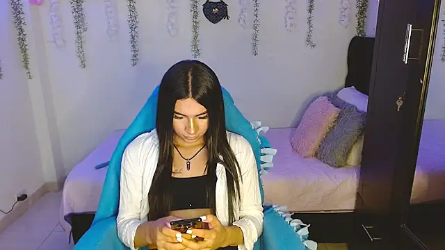 Lyaa Cute online show from April 11, 3:55 am